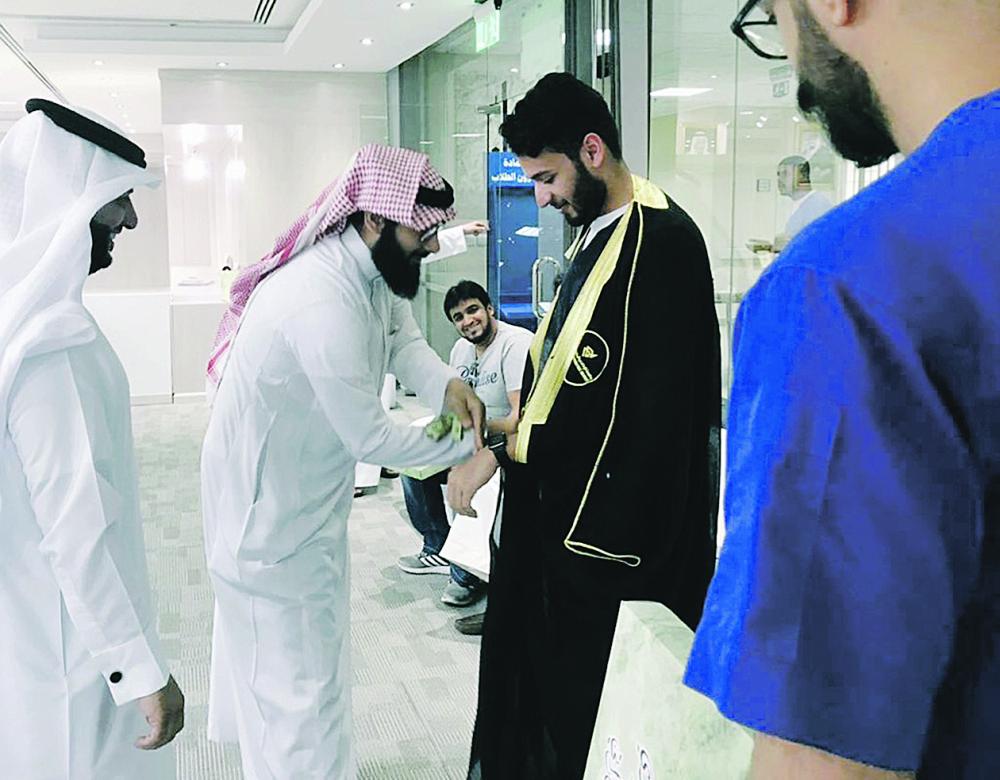 جامعة الإمام عبدالرحمن تزف خريجيها في الاحتفال الـ 29