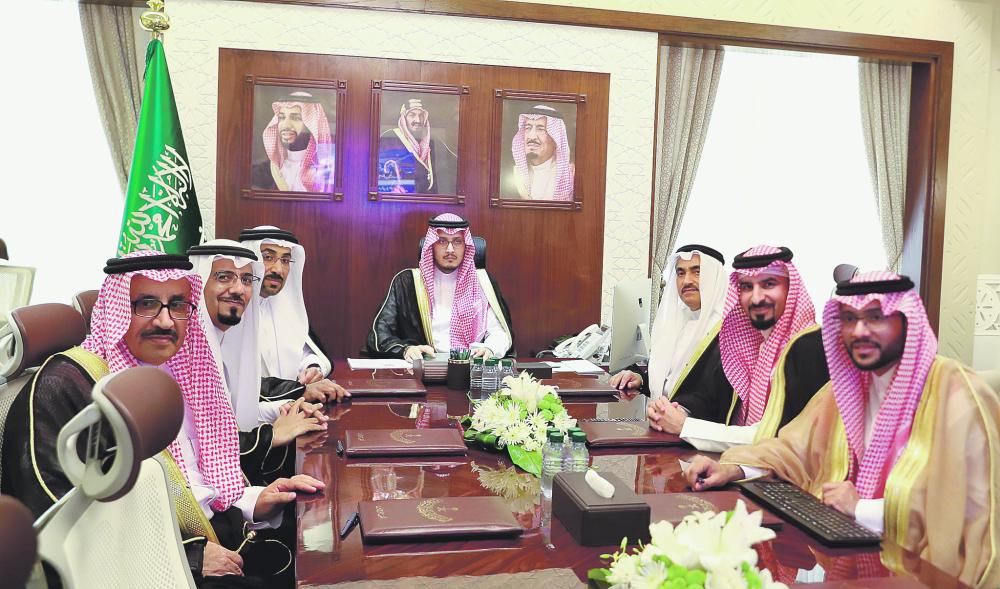 نائب أمير الشرقية يشيد بمنظومة الربط الكهربائي الخليجي