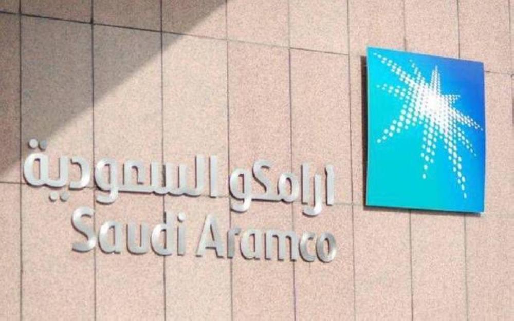 أرامكو وتوتال تدرسان شراء محطات وقود سعودية