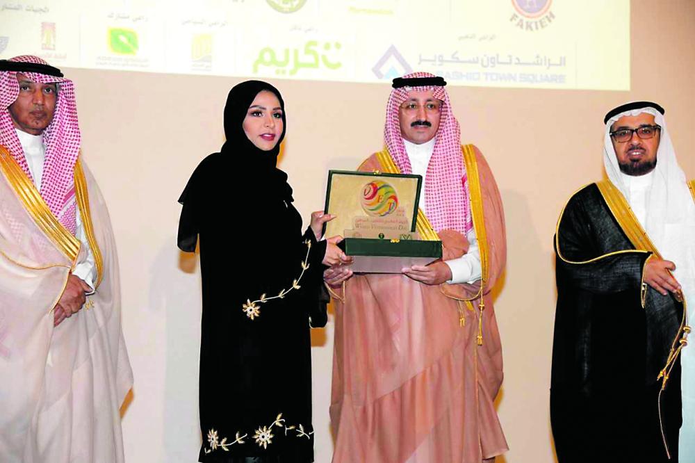 محافظ الأحساء: دعم لا محدود لتطوير مهنة الطب البيطري