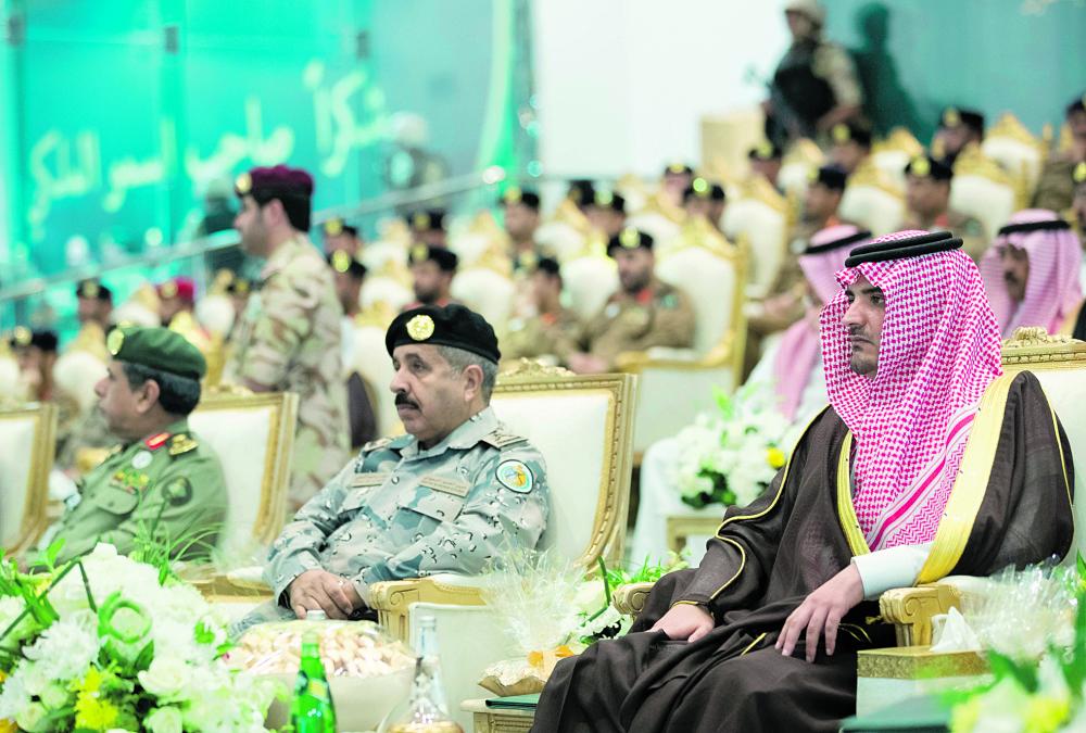 وزير الداخلية يرعى تخريج الدورة التأهيلية لأعمال الدفاع المدني