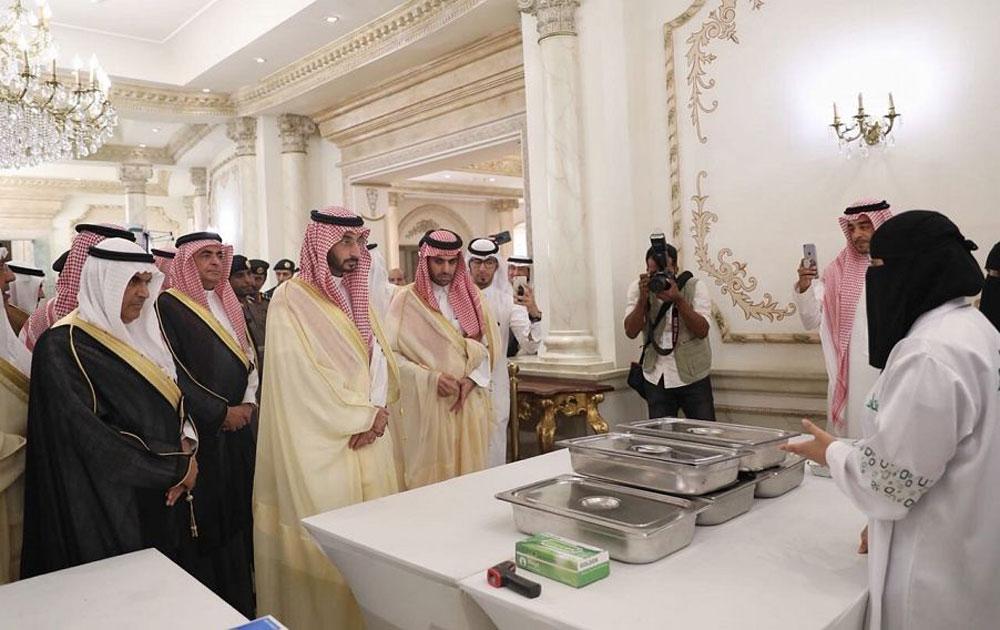 نائب أمير مكة يُدشن مبادرة «ثلث لطعامك»