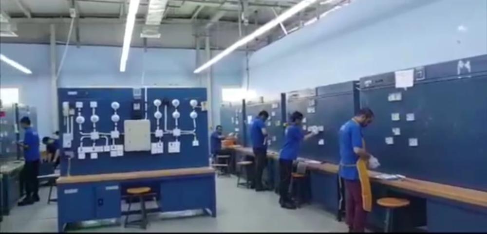 تدريب 200 نزيل بسجون جازان على المهن الحرفية