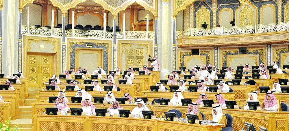 «الشورى» يدعو لمراجعة الفئات المستحقة لحساب المواطن