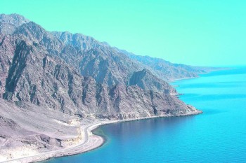 تحالفات سعودية عالمية مرتقبة لمشروعي نيوم والبحر الأحمر