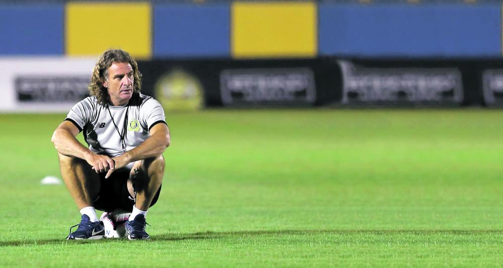 لقاء مولودية نهاية كارينيو مع النصر.. وهيلدر البديل