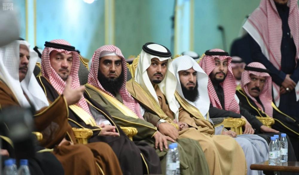 أمير الحدود الشمالية يستقبل المواطنين في جلسته المسائية