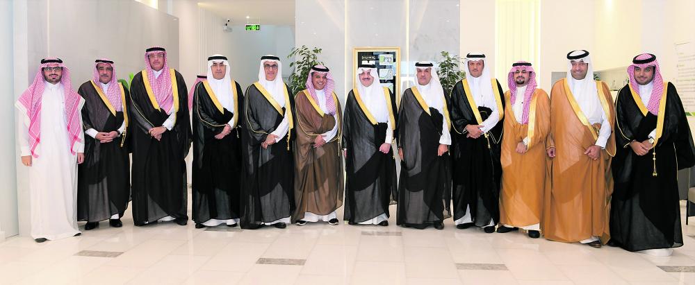 أمير الشرقية يوقع على الوجبة رقم 10 ملايين لـ «إطعام»