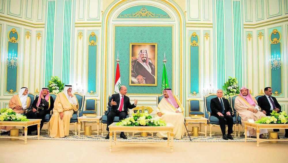 خادم الحرمين يبحث مع رئيس العراق مستجدات الأحداث