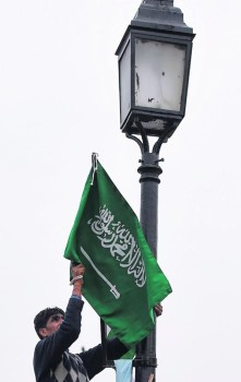نيودلهي تزدان بصور ولي العهد وأعلام المملكة