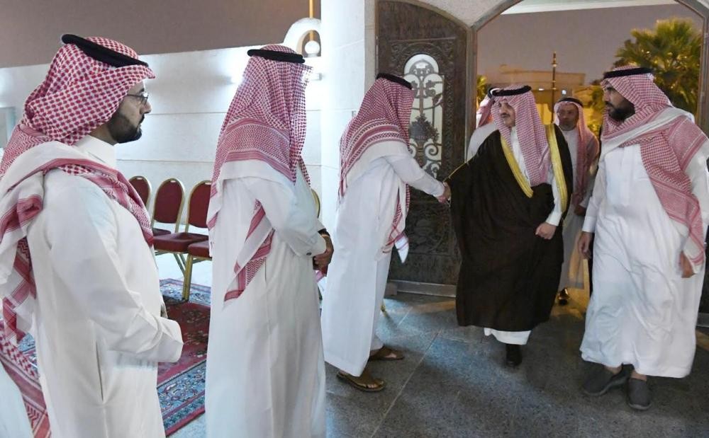أمير الشرقية يقدم التعازي لأسرة الزهراني