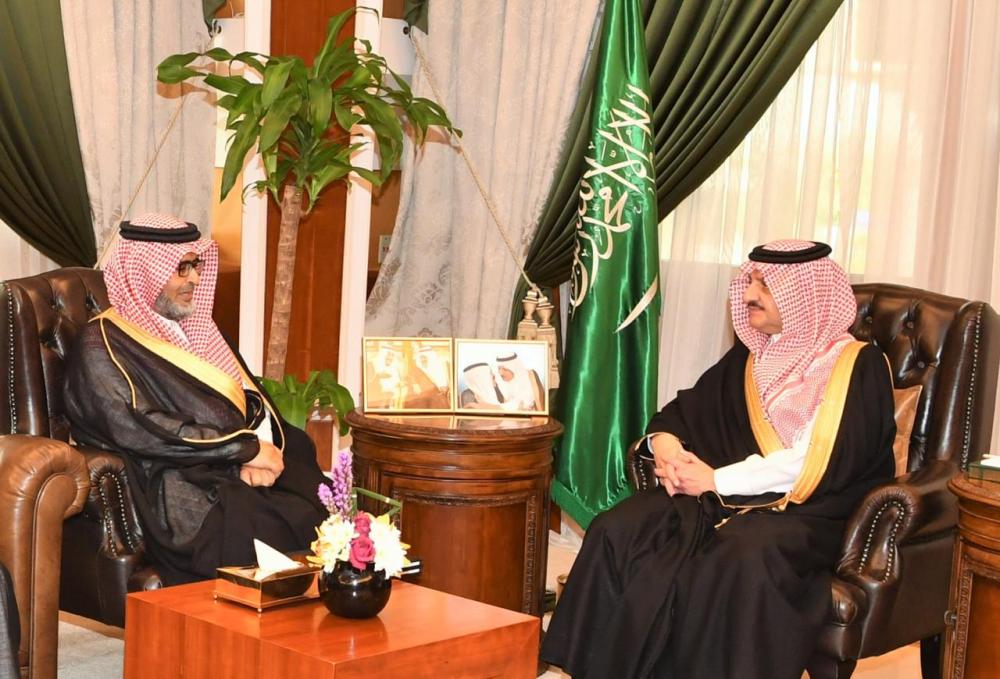 أمير الشرقية يطلع على خطط تطوير القطاع التعاوني بالمنطقة