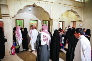 400 قطعة أثرية تحكي الحياة القديمة في «البيت الحساوي»