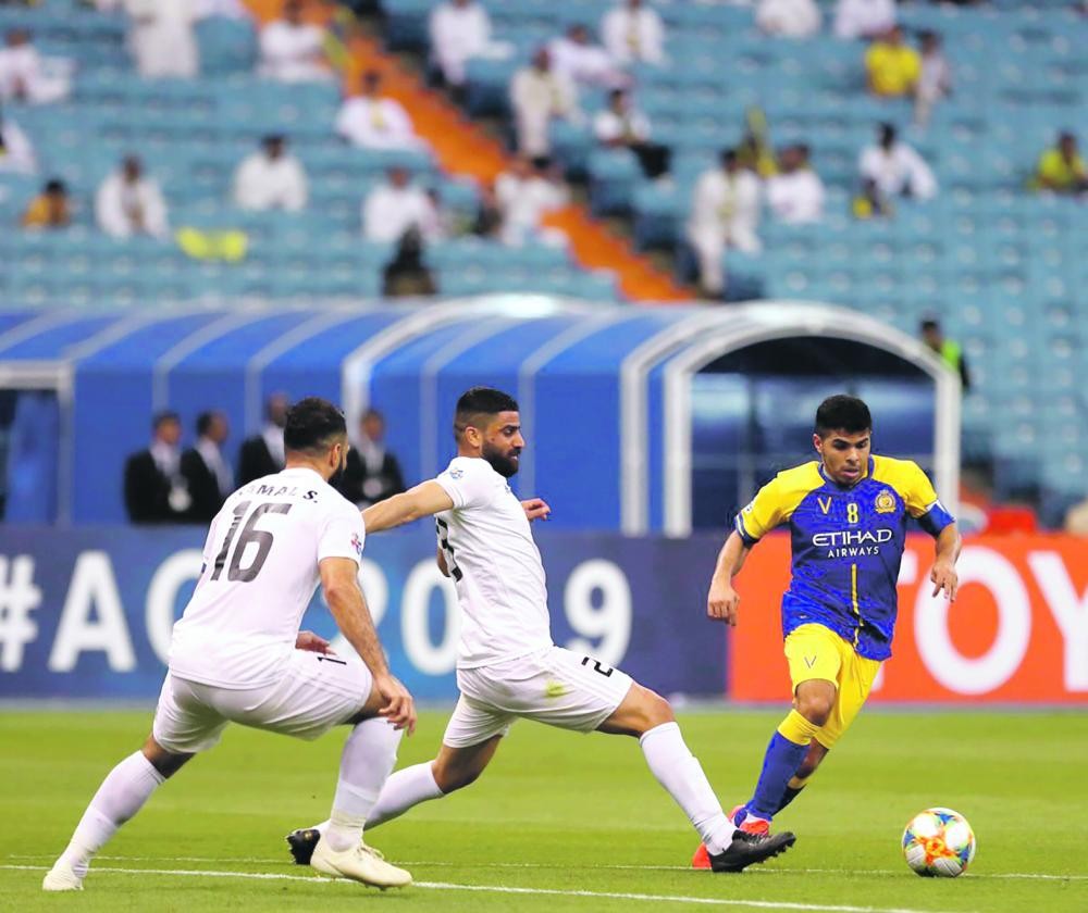 إدارة النصر تحتوي أزمة يحيى وفيتوريا