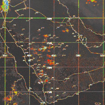 سحب رعدية ممطرة على الشرقية و7 مناطق أخرى