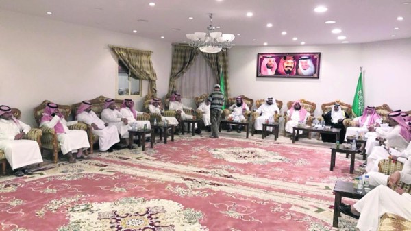 بلدي النعيرية يلتقي بالأهالي ويؤكد حصر المطالب
