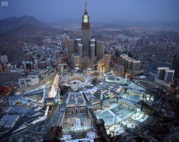 نصف مليون مصل يشهدون ختم القرآن بالمسجد النبوي