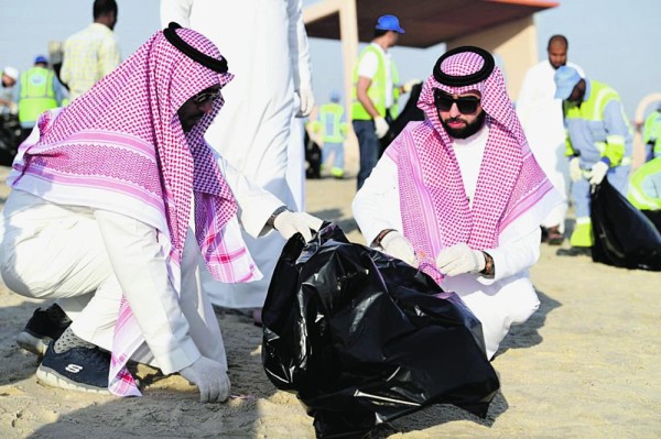 انطلاق المرحلة الثالثة لتنظيف شواطئ الشرقية