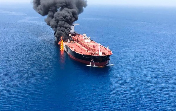 البيت الأبيض: إطلاع ترامب على هجوم الناقلتين.. ونقيم الموقف