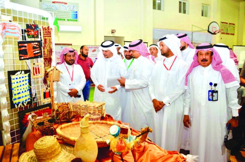 27 نادي حي تفعل «يوم الأحساء السياحي» في 3 مسارات