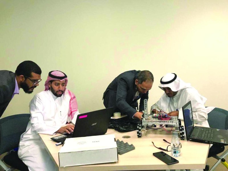 استعدادات لأولمبياد «الروبوت» بجامعة الإمام عبدالرحمن