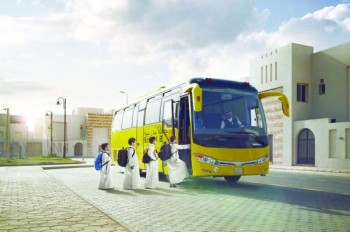 1040 حافلة تنقل 69 ألف طالب وطالبة في الأحساء
