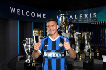 «سانشيز» لاعب مانشستر يونايتد ينتقل إلى إنتر ميلان