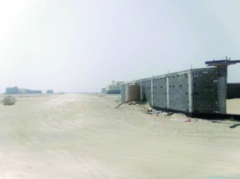 غياب الخدمات يؤرق «ضاحية الملك فهد» بالجبيل «قبل الأمطار»