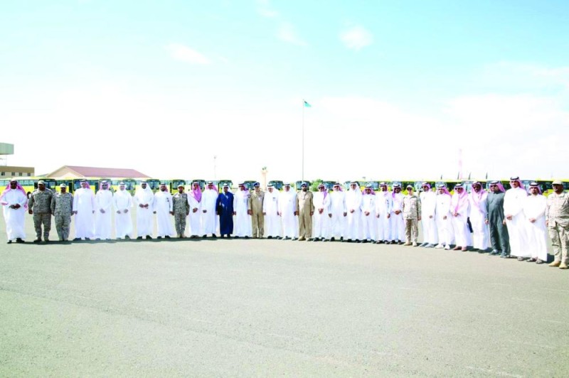 25 حافلة مدرسية لنقل أبناء المرابطين بعسير