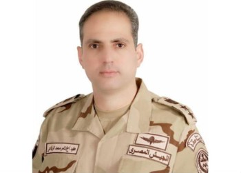 سقوط طائرة تدريب مصرية ونجاة قائدها 