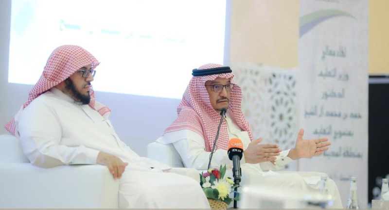 وزير التعليم للمعلمين: لا تسمعوا للأبواق الخارجية