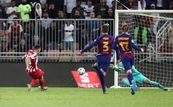 أتليتيكو يصعق برشلونة ويبلغ نهائي «السوبر الإسبانية»