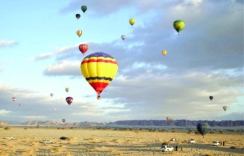 العلا.. وجهة سياحية تتهيأ لاستضافة مليوني زائر في 2035
