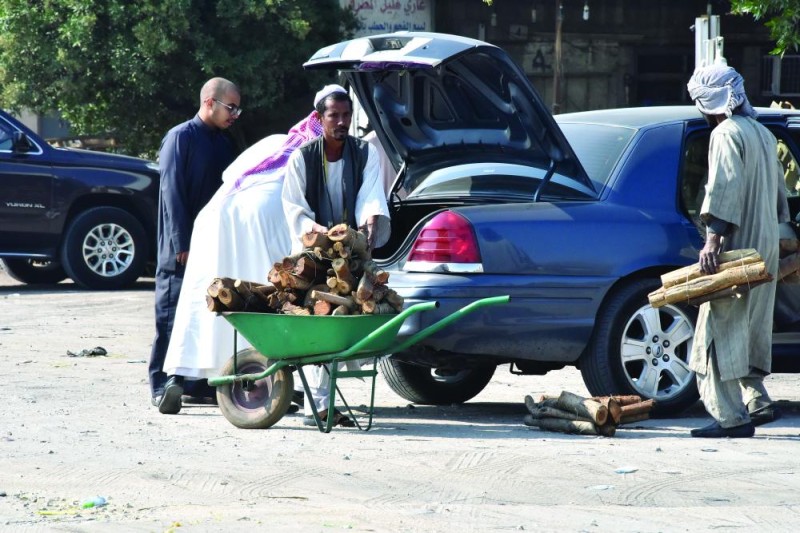 الحطب.. وجهة دفء