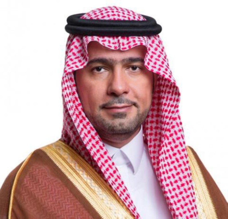 الحقيل يوقع اتفاقية بإنشاء أحياء خاصة للإعلاميين