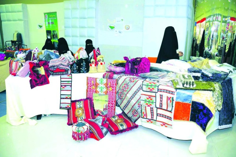 «التنمية الاجتماعية».. غياب الوعي .. وضعف التمويل