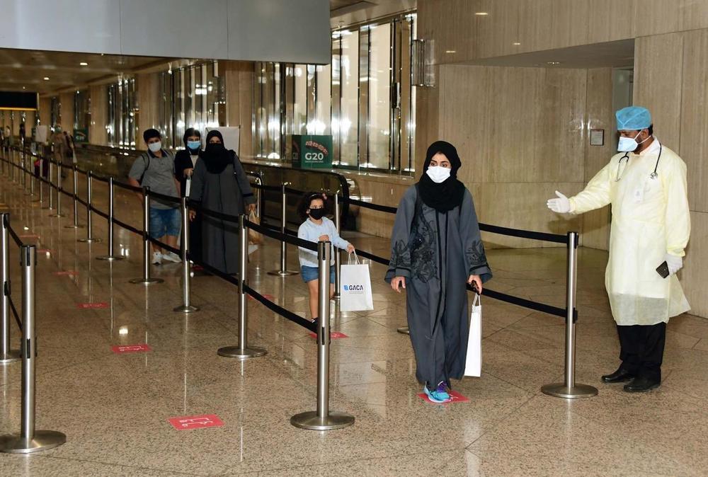 إنفاذاً لتوجيهات القيادة .. وصول 219 مواطناً إلى مطار الدمام 