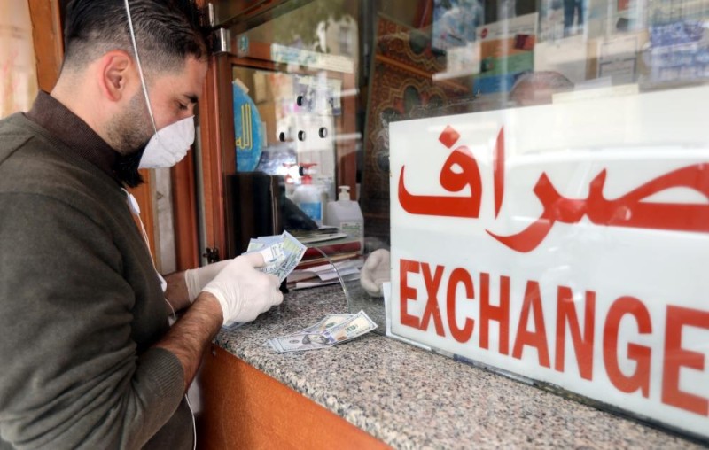لبنان : سداد كل التحويلات النقدية بالعملة المحلية