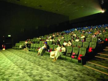الجماهير تابعت ديربي الرياض عبر دور السينما