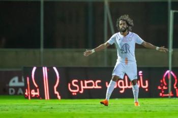 طموح الرائد يصطدم بقوة الشباب