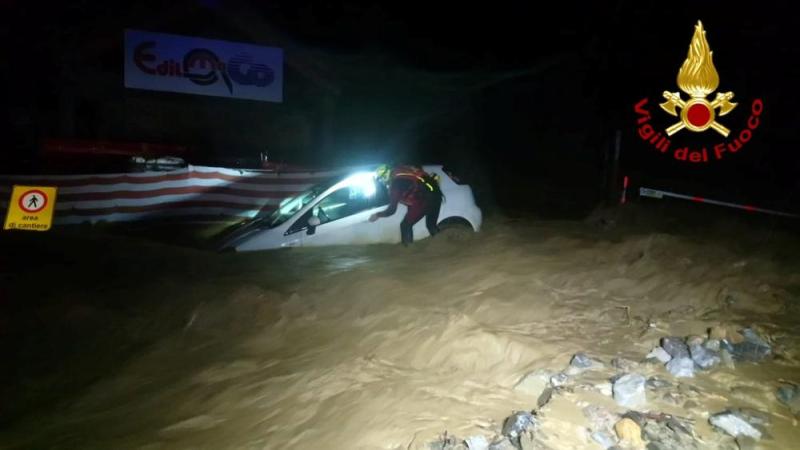 فيضانات وعواصف مدمرة تهاجم شمال إيطاليا