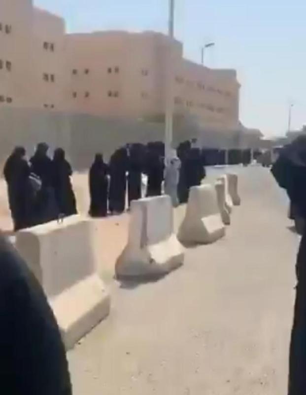 جامعة المؤسس تبدأ تنفيذ إجراءات لمنع تكدس الطلاب
