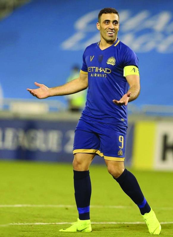 الأهلي يخسر العويس.. والنصر يستعيد نجومه