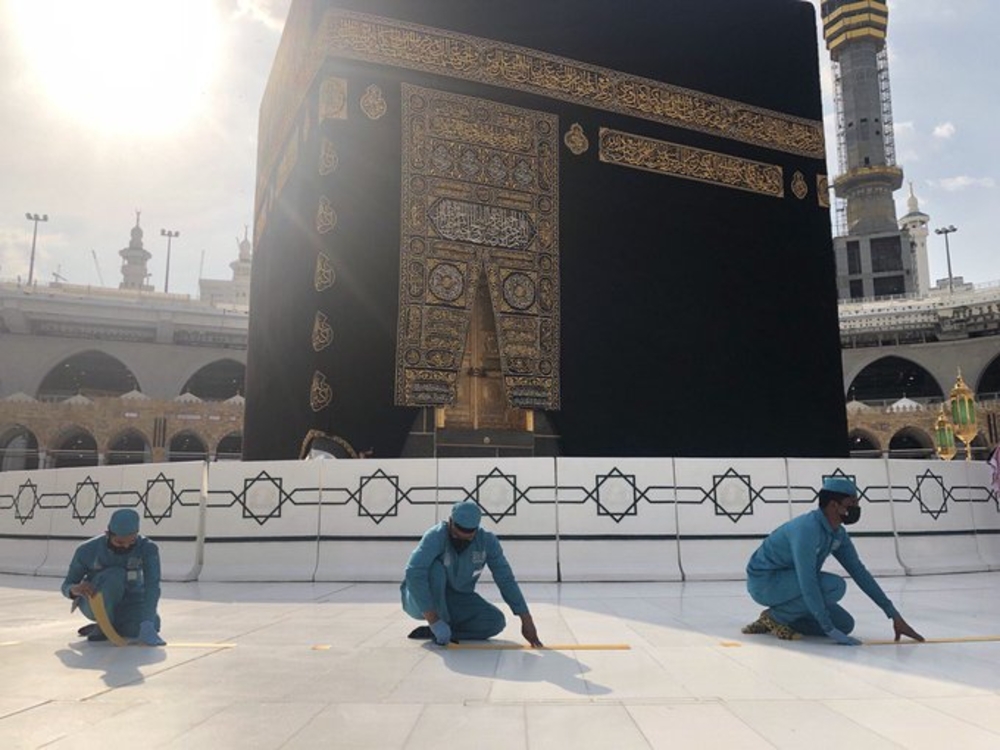 إعادة تقسيم مسارات المطاف وفقا للإجراءات الاحترازية