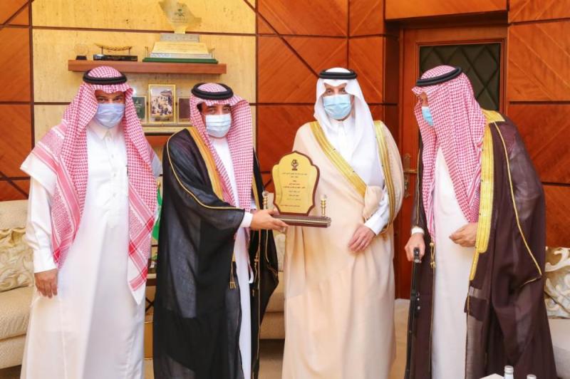 أمير الشرقية :ضرورة الاستفادة من خبرات اللاعبين القدامى