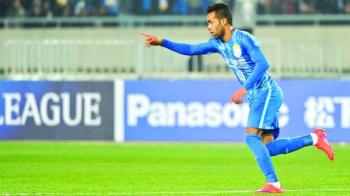 الهلال يصرف النظر عن تيكسيرا وينتظر إشارة رازفان