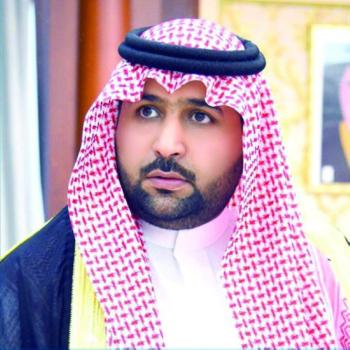 نائب أمير جازان ينقل تعازي القيادة لذوي الشهيدين الفقيهي والحكمي