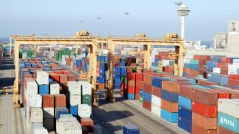 بدء تطبيق التعرفة الجديدة لرسوم وأجور «الموانئ»