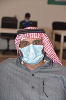 «لقاحات الدمام».. ابتسامة في نهاية النفق