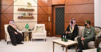 أمير الشرقية ينوه بجهود "الجوازات" لتنظيم سفر المواطنين